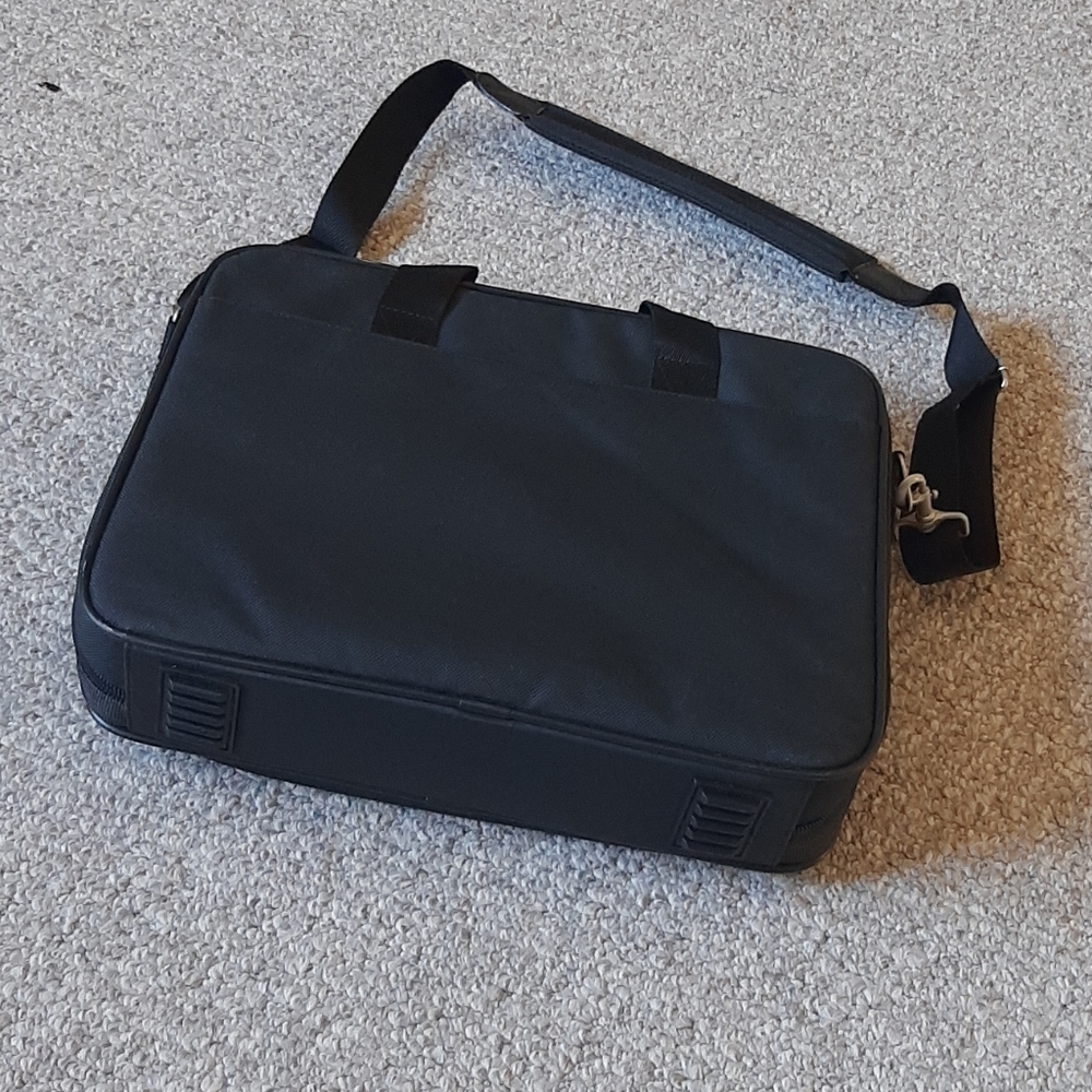 Icon Briefcase/Lap Top Computer Bag - Picture 7 of 14